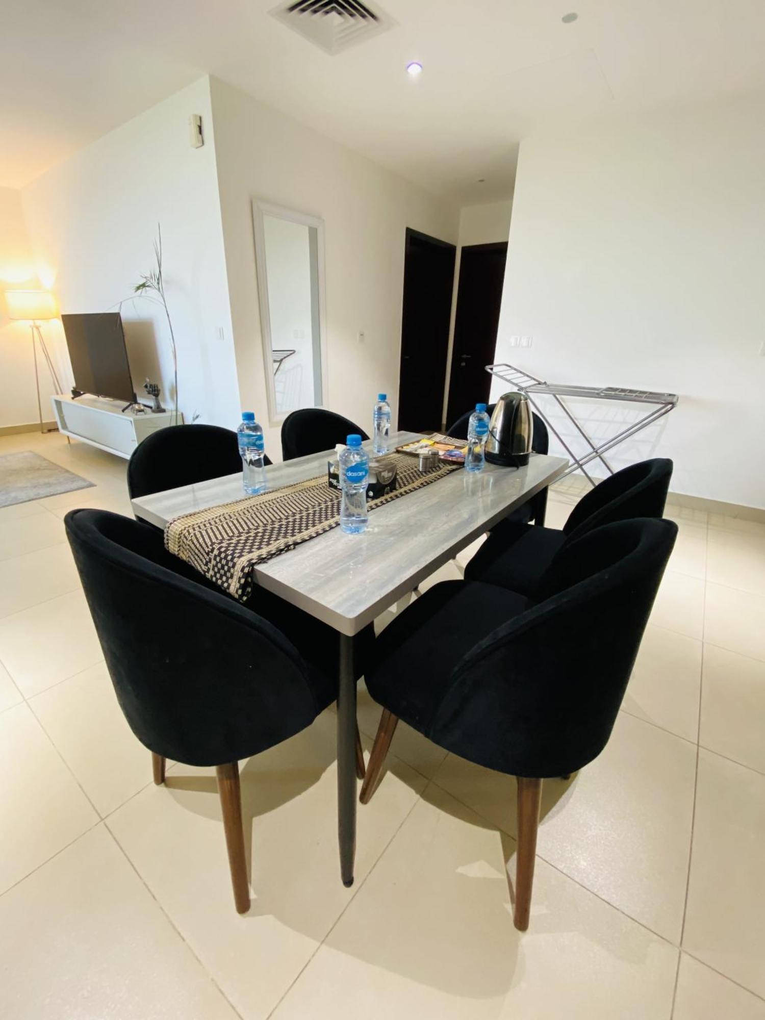 One Constitution Avenue - Apartments By Superhost Stays Iszlámábád Kültér fotó