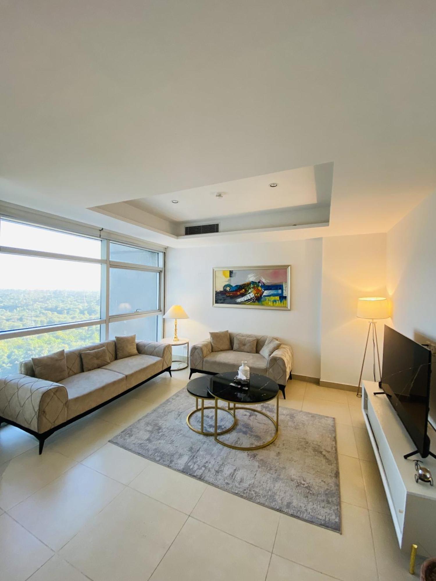 One Constitution Avenue - Apartments By Superhost Stays Iszlámábád Kültér fotó